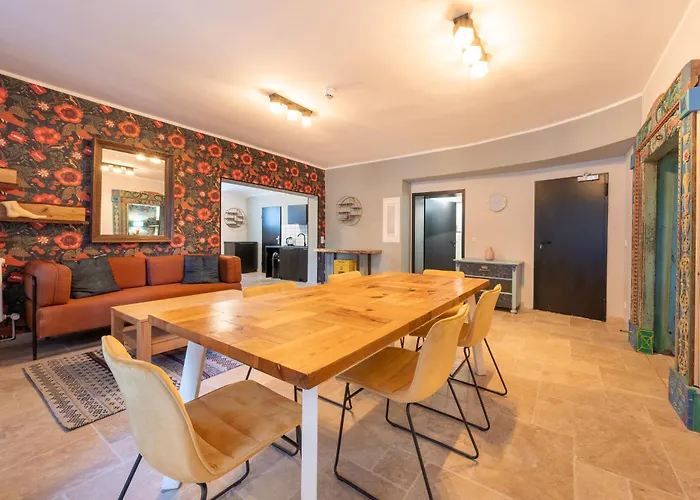 Design Apartments - \
